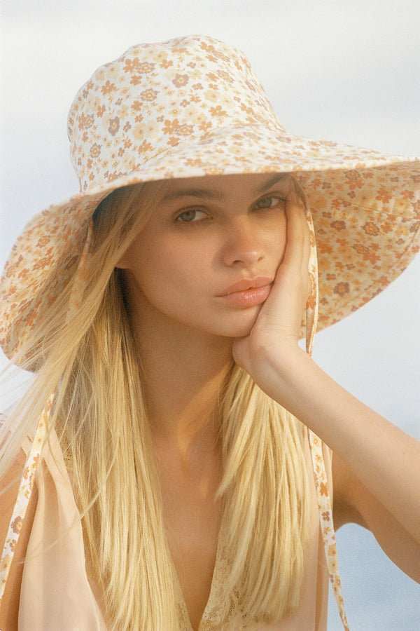 Holiday Bucket - Cotton Bucket Hat in Pink